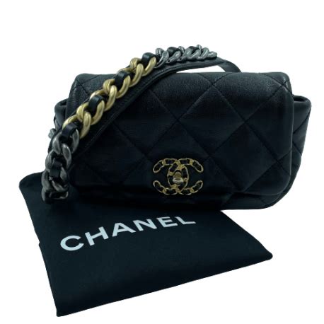 sac ceinture chanel 19|Chanel waist bag size.